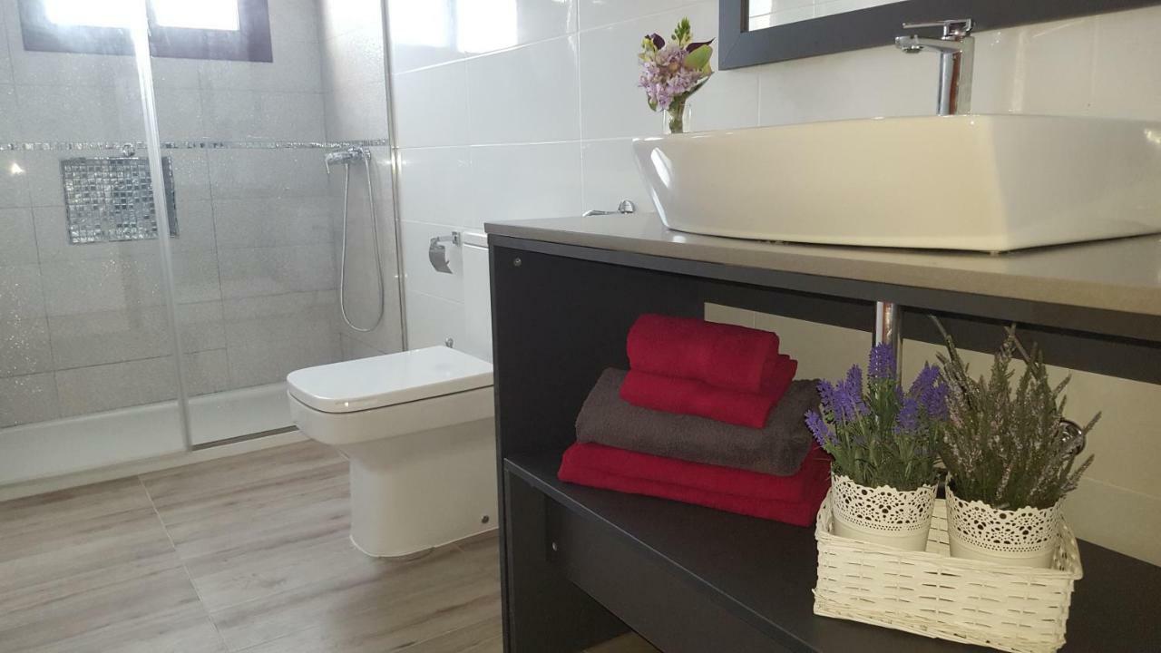 منزل الضيف سانتا كروث ذي لا بال  في Casas Hoya Limpia- Solo Adultos المظهر الخارجي الصورة